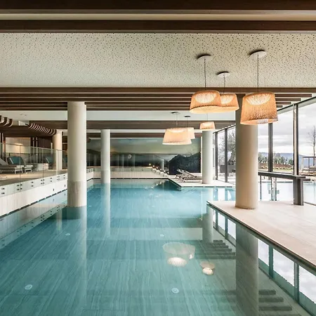 Stroblhof Garda Active Family 5* Гарньяно